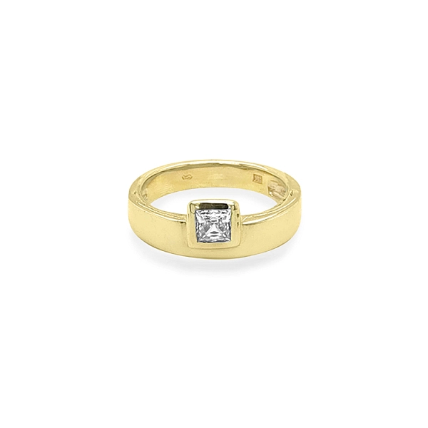 Goldring mit Zirkon