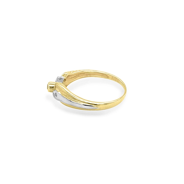 Goldring mit Zirkonen aus kombiniertem Gold