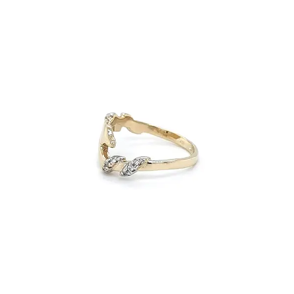 Ring mit Zirkonias in Gold-Kombination