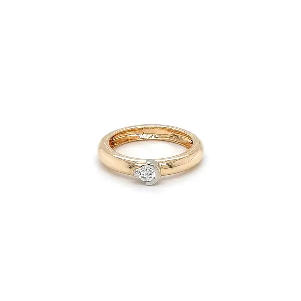 Gold Verlobungsring mit Zirkon