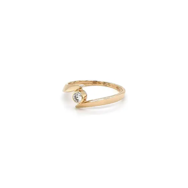 Gold Verlobungsring mit Zirkon