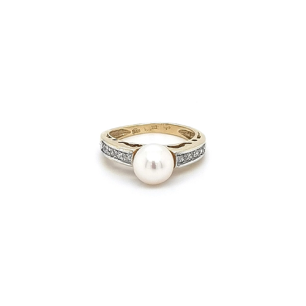 Ring mit Perle aus Kombinationsgold