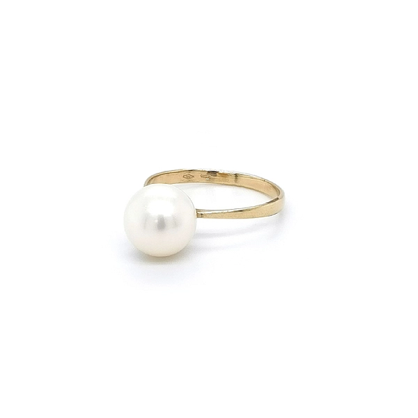 Goldring mit Perle