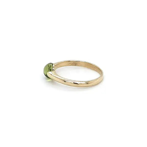 Goldring mit Peridot