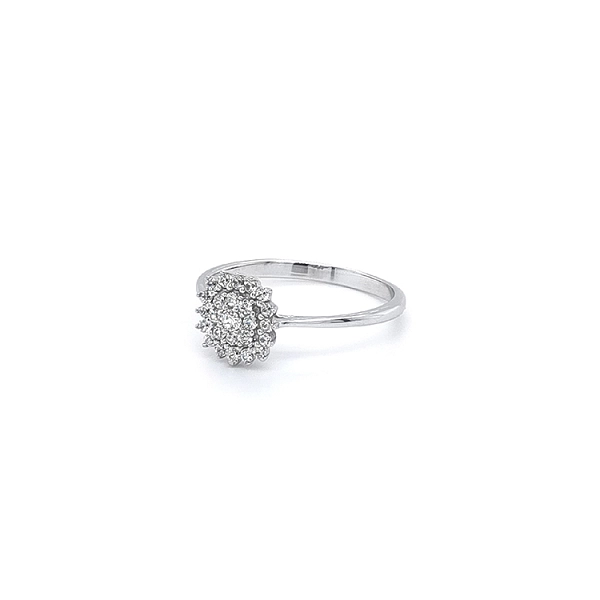 Ring mit Zirkonen aus Weißgold