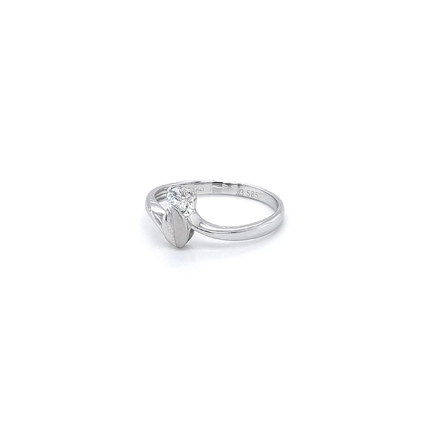 Ring mit Zirkon aus Weißgold