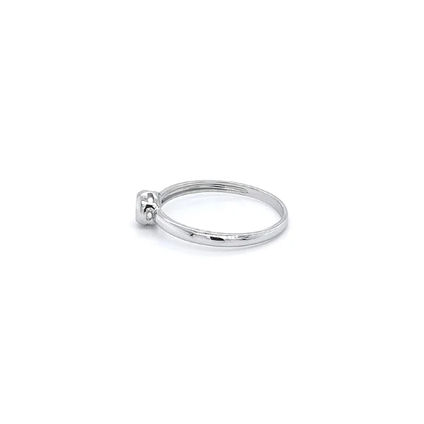 Verlobungsring mit Zirkon aus Weißgold