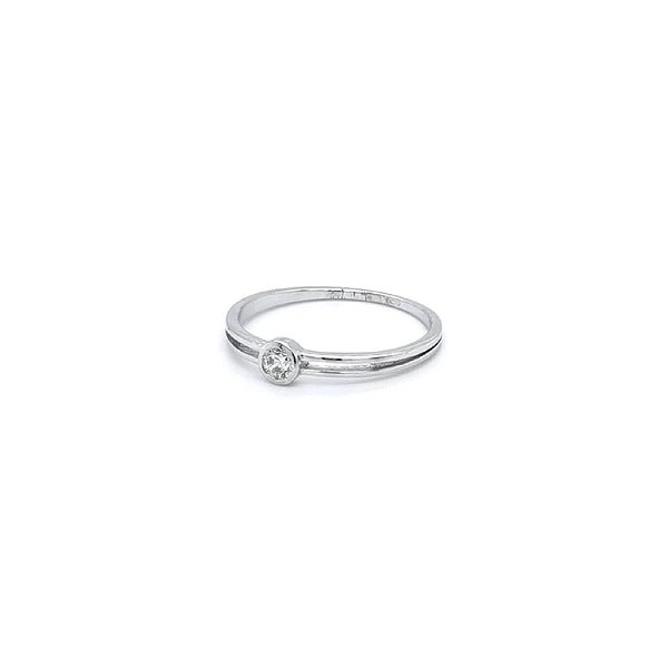 Verlobungsring mit Zirkon aus Weißgold
