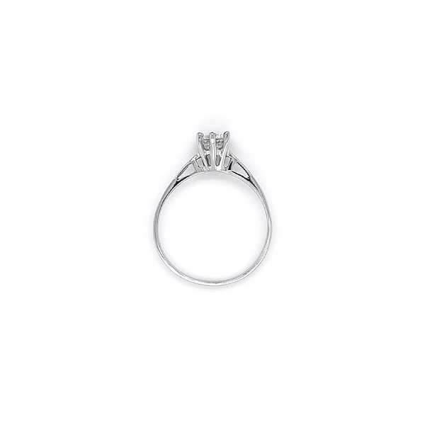 Verlobungsring mit Zirkon aus Weißgold