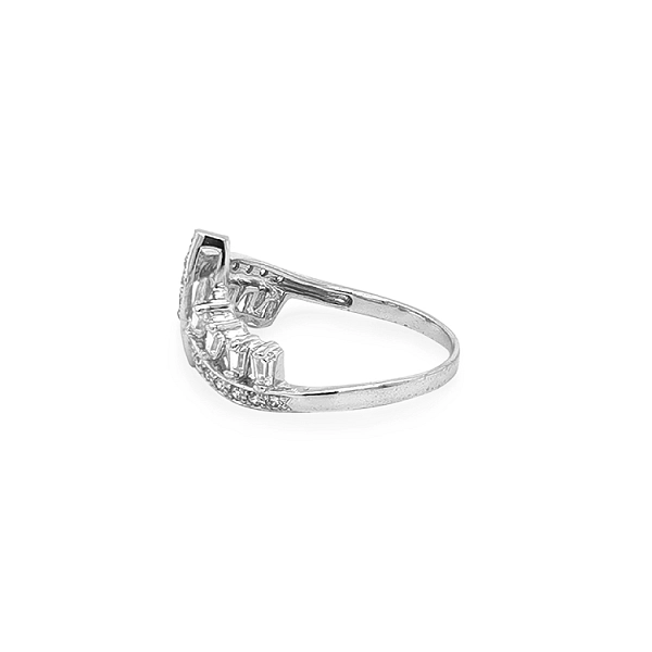 Goldring mit Zirkonen