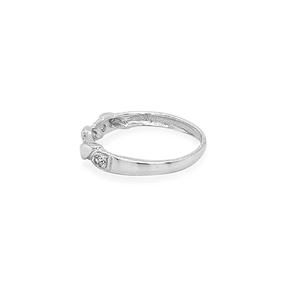Goldring mit Zirkonen