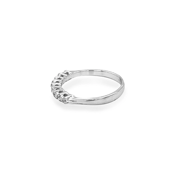 Goldring mit Zirkonen