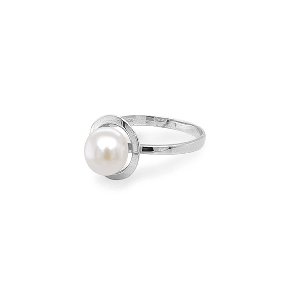 Goldring mit Perle