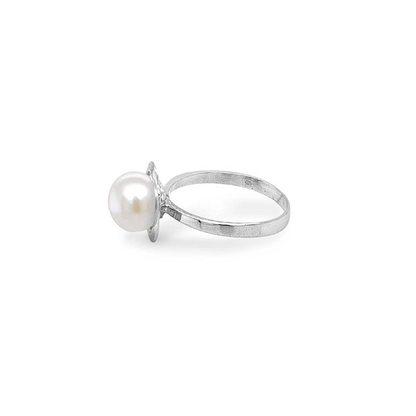Goldring mit Perle