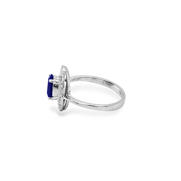 Goldring mit farbigen Steinen