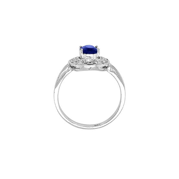 Goldring mit farbigen Steinen