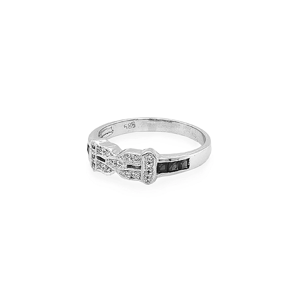 Goldring mit Zirkonen