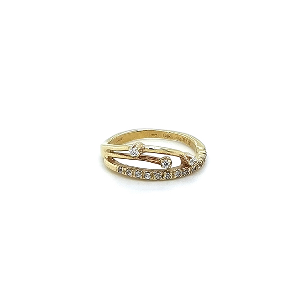 Goldring mit Zirkonen