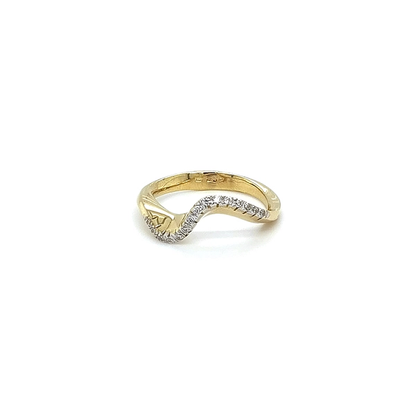 Goldring mit Zirkonen