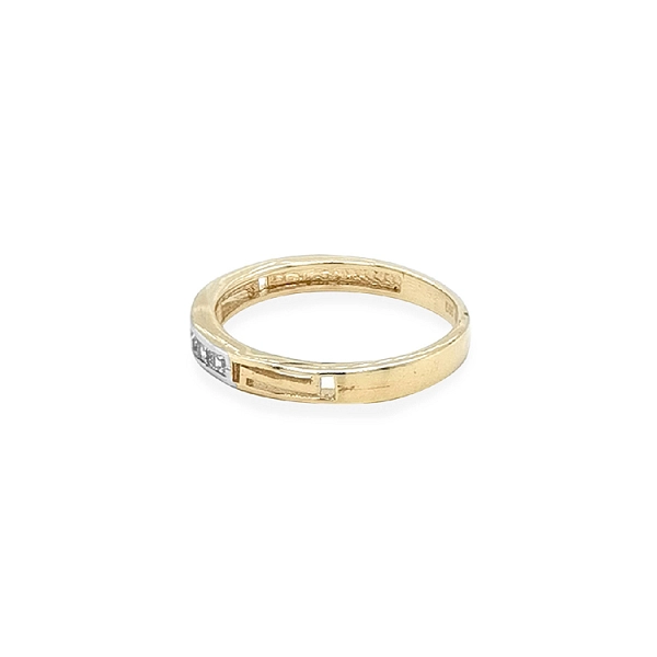 Goldring mit Zirkonen