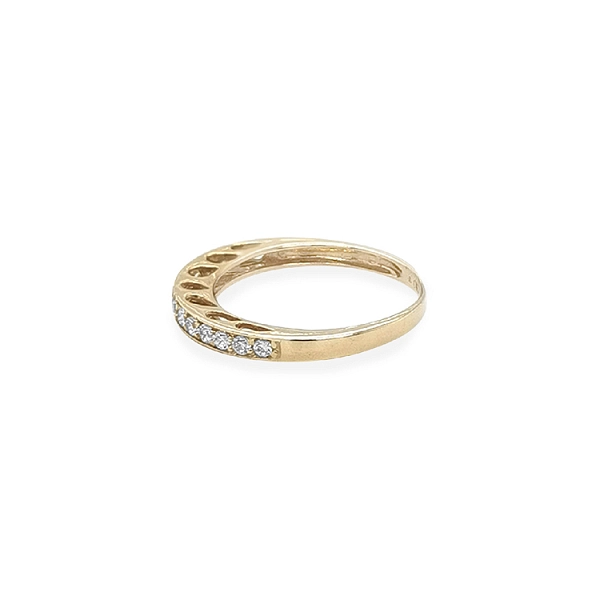 Goldring mit Zirkonen