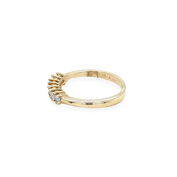 Goldring mit Zirkonen