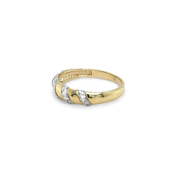 Goldring aus Kombinationsgold