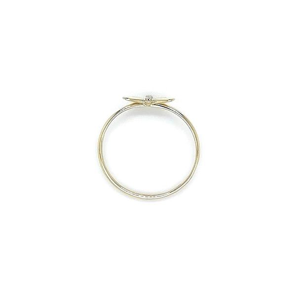 Goldener Ring in Form eines Schmetterlings