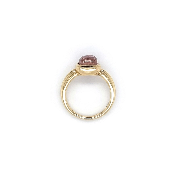 Goldring mit lila Stein