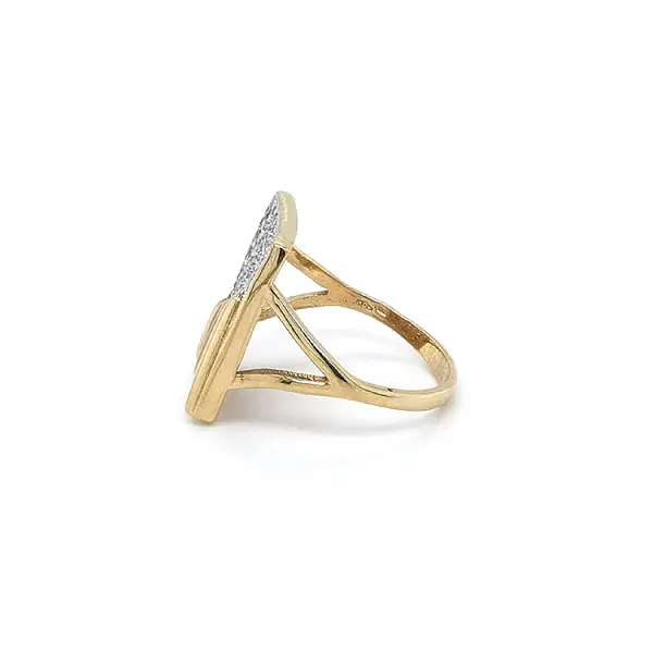 Ring mit Zirkonias in Gold-Kombination
