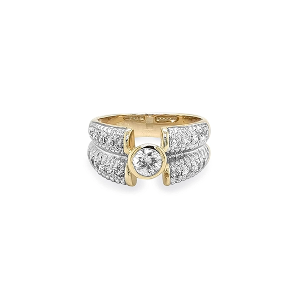 Goldring mit Zirkonen