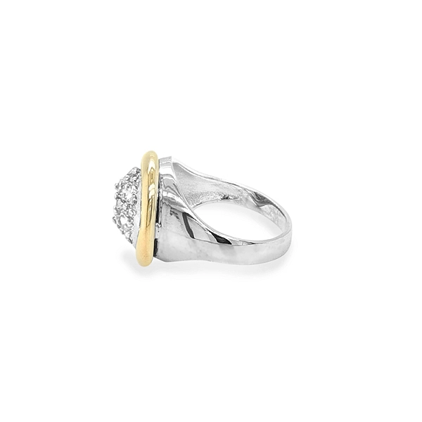 Goldring mit Zirkonen