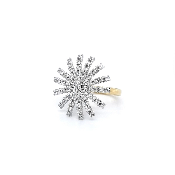 Ring mit Zirkonias in Gold-Kombination