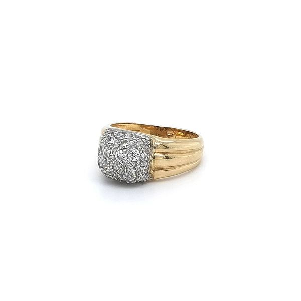 Goldring mit Zirkonen