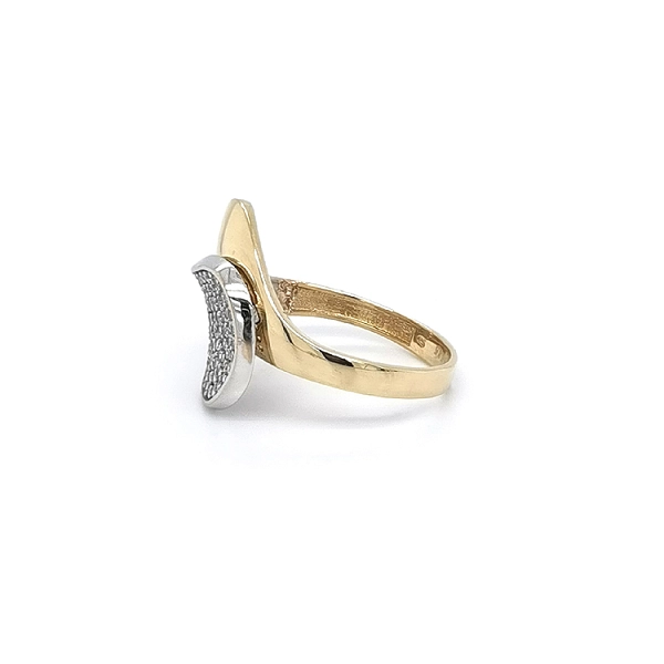 Goldring mit Zirkonen