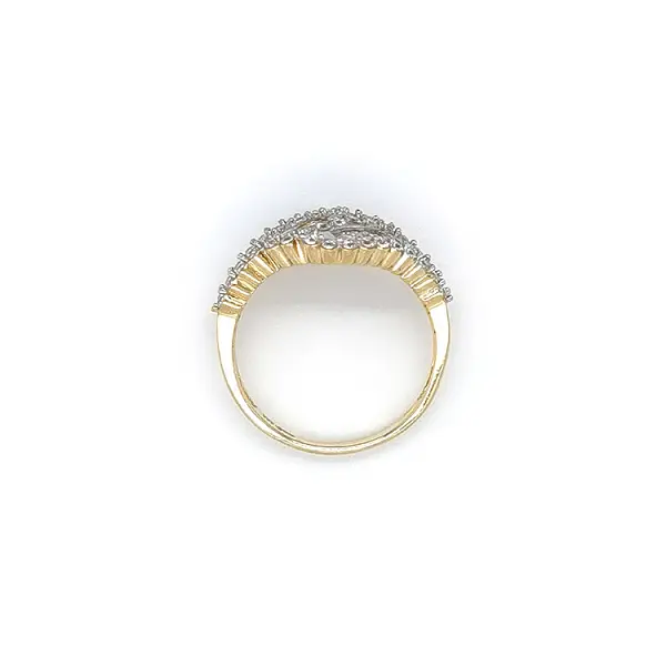 Ring mit Zirkonias in Gold-Kombination