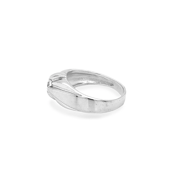 Goldring mit Zirkon