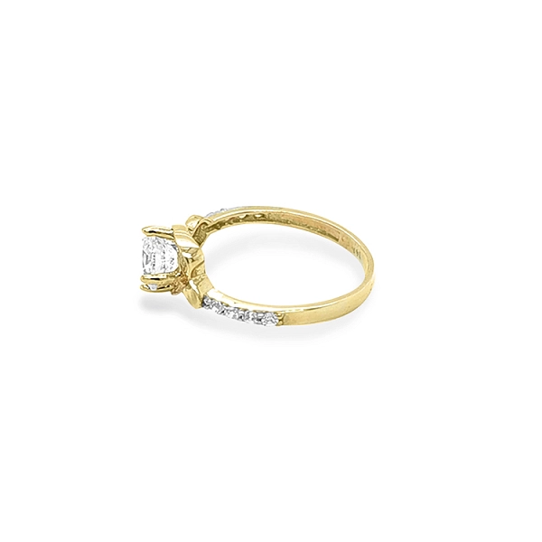 Goldring mit Zirkonen