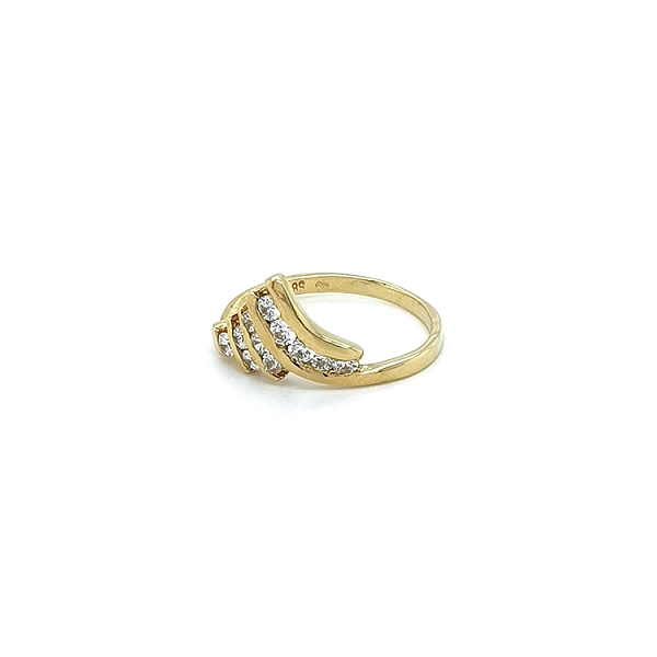 Goldring mit Zirkonen