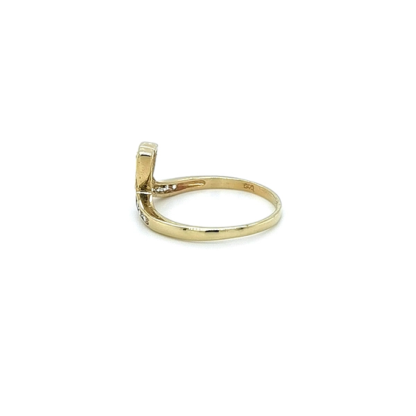 Goldring mit Zirkonen