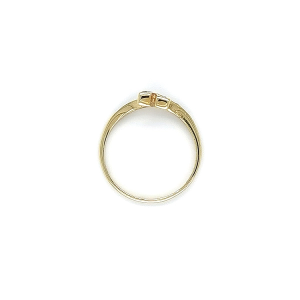 Goldring mit Zirkonen