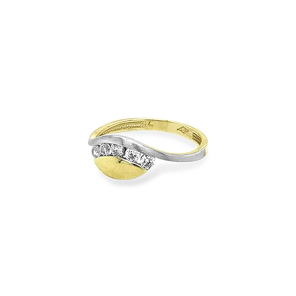 Goldring mit Zirkonen