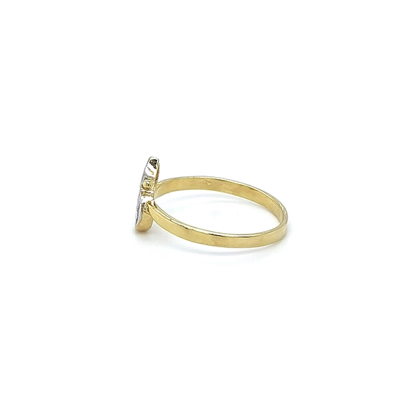 Ring mit Zirkonias in Gold-Kombination