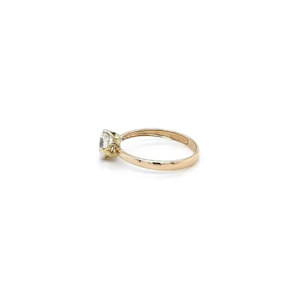 Gold Verlobungsring mit Zirkon