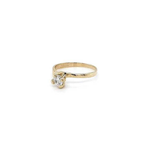 Gold Verlobungsring mit Zirkon
