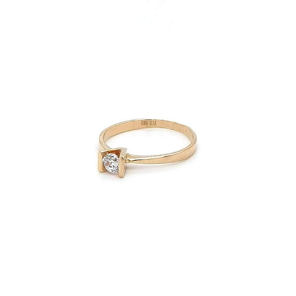 Gold Verlobungsring mit Zirkon