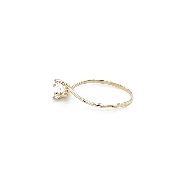 Gold Verlobungsring mit Zirkon