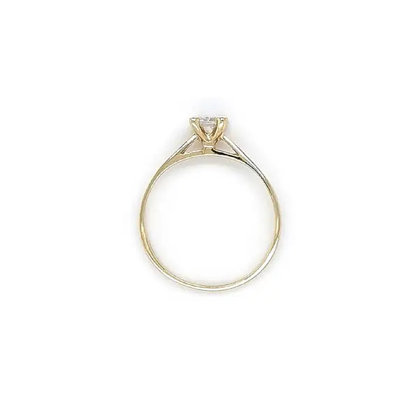 Gold Verlobungsring mit Zirkon