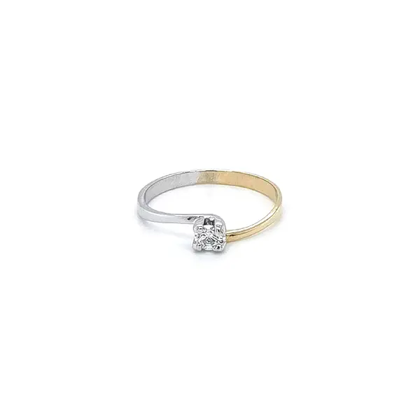 Gold Verlobungsring mit Zirkon