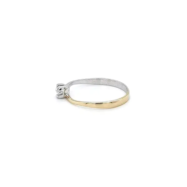 Gold Verlobungsring mit Zirkon